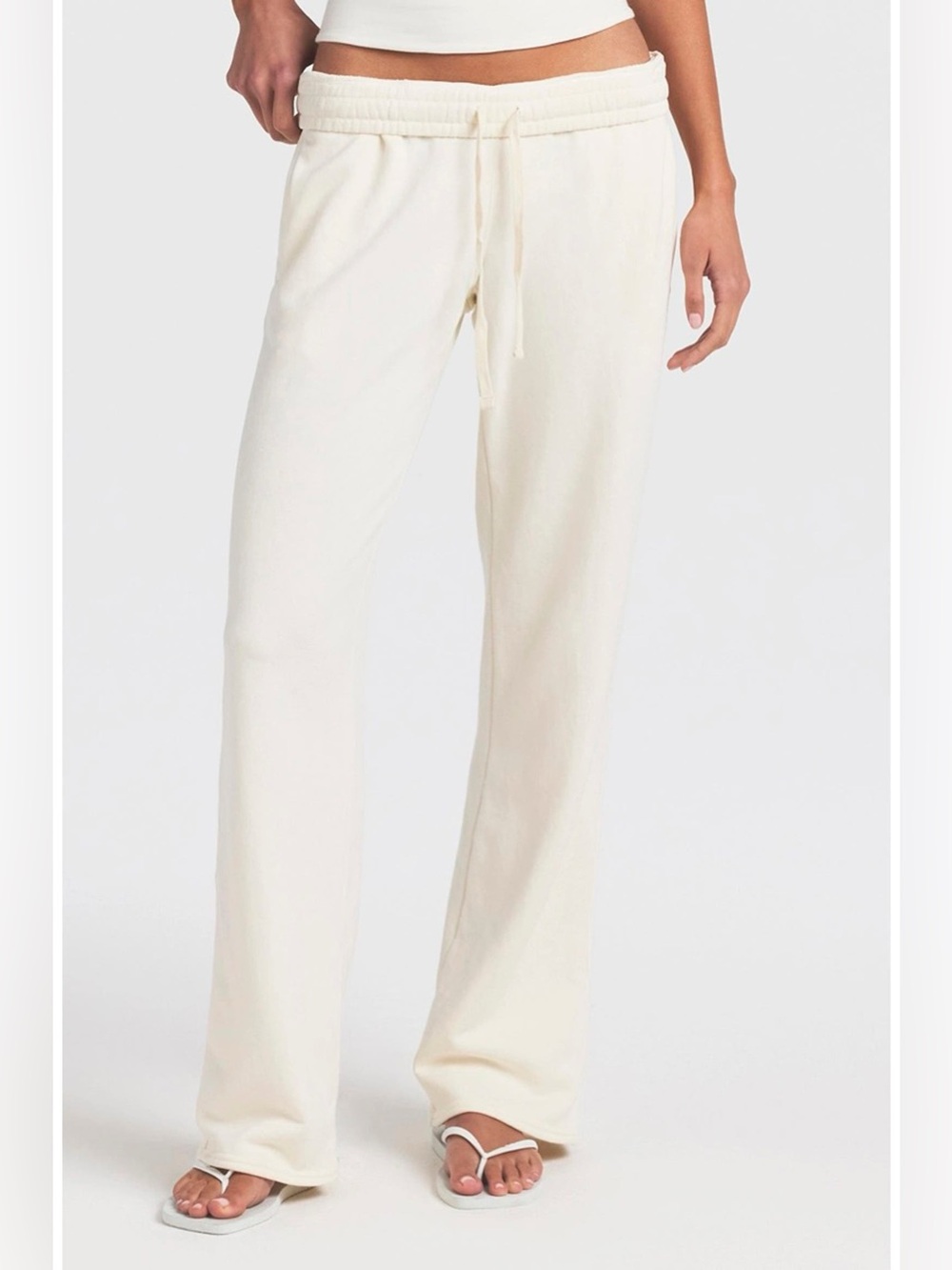 SKIMS Oversize French Terry Pants in Ecru. Sise Small.